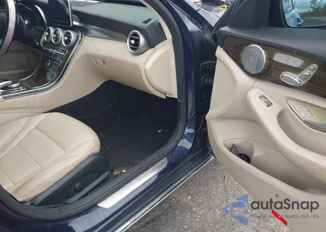 2015 Mercedes-Benz C 300 4Matic/Luxury 4Matic/Sport 4Matic из США, поврежденный, VIN 55SWF4KB0FU085218